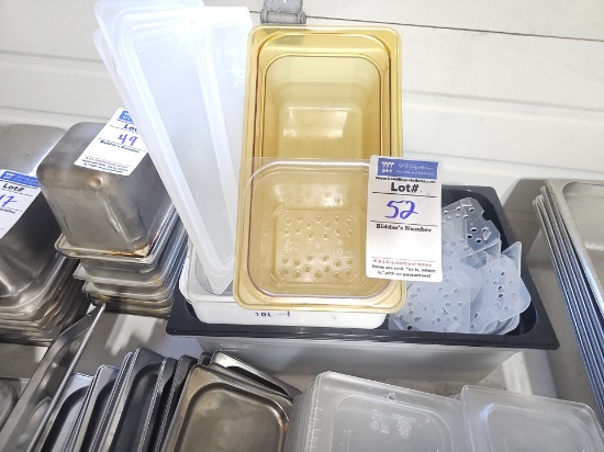 Assorted Cambro lids and containers