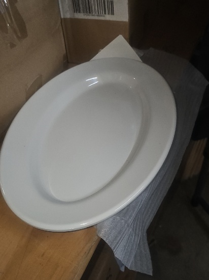 Melamine 13 5/8" x 9 1/4" oval