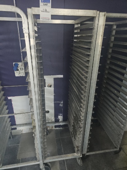 Aluminum sheet pan rack