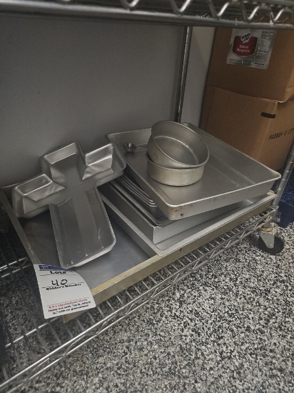 Assorted Aluminum bakery pans