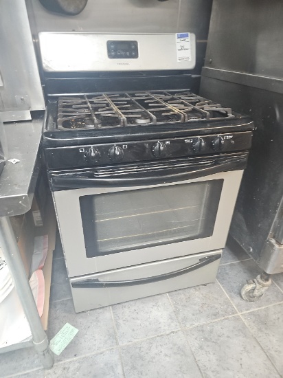 Frigidaire Non-Commercial 4 Burner with under stove gas unit