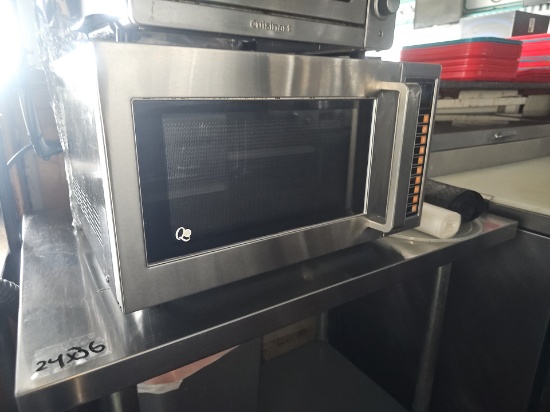 Commercial Qualite Microwave