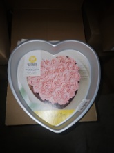 Wilton Decorator Aluminum Heart bakery pans 10"x 2"