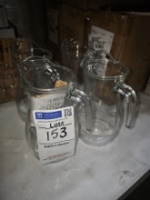 Glass pitchers with handle
