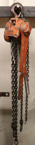 Lot of (2) CM chain come-alongs - (1) 3/4 ton, (1) 11/2 ton, with 5' chains