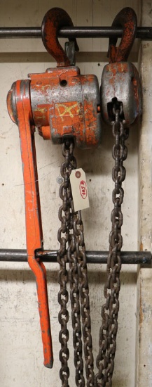 Lot of (2) 3-ton CM chain come-alongs - one with 5' chain, one with 10' cha