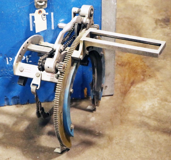 H&M Model #1;4" to 8" pipe beveling machine with oxy/acetylene burning torc
