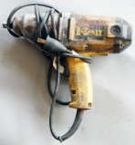 (1) Dewalt 1/2