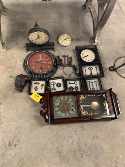 Assorted clock & misc decor pieces