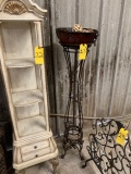 Metal stand and pot decorator piece