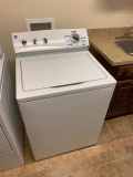 Kenmore washing machine (like new)