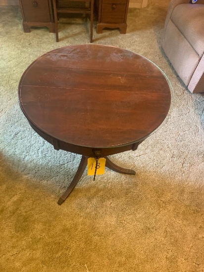 drum table with glass cover