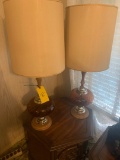 2 lamps