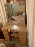 Gaucho dresser with mirror and stool