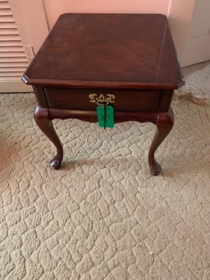 SMALL QUEEN ANNE SIDE TABLE 4 DRAWER