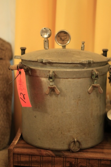 OLD PRESSURE COOKER