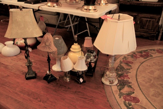 9 SMALL LAMPS