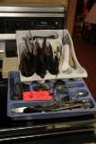ASSORTED SILVERWARE/KNIVES