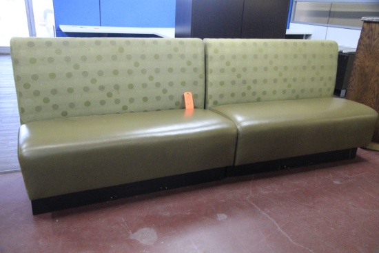 2 GREEN BOOTHS