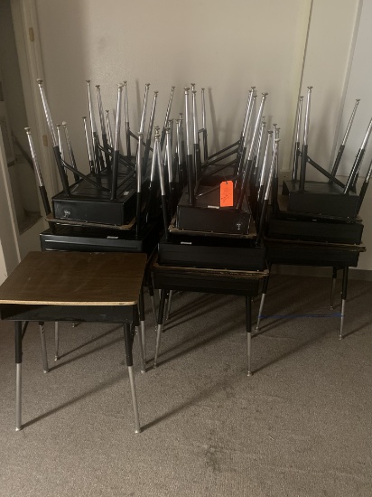 STUDENT DESKS