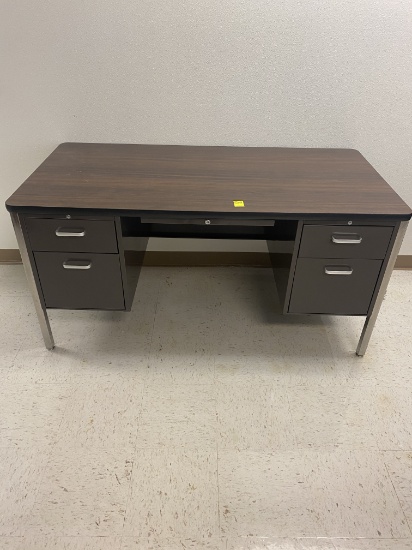 TEACHER DESK