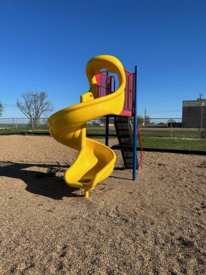 PLAYGROUND UNIT #8
