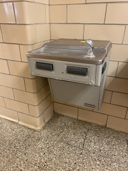 WATER FOUNTAIN