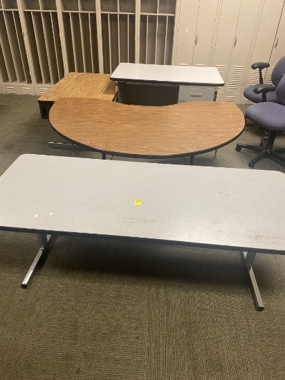 TABLES/DESKS