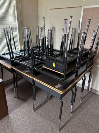 STUDENT DESKS