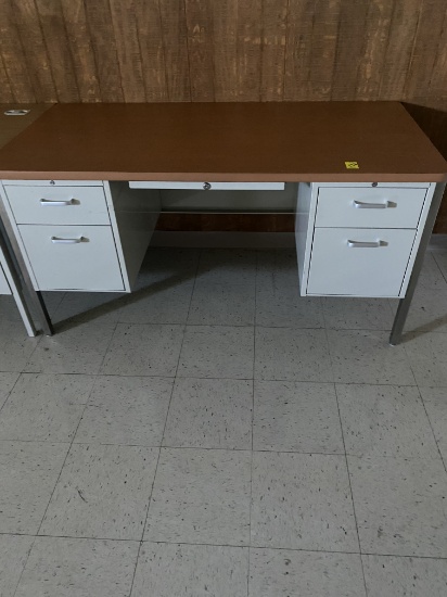 TEACHER DESK