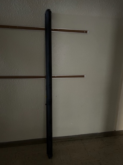 PROJECTOR SCREEN