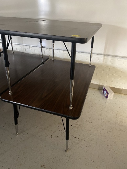 WOODEN TABLES