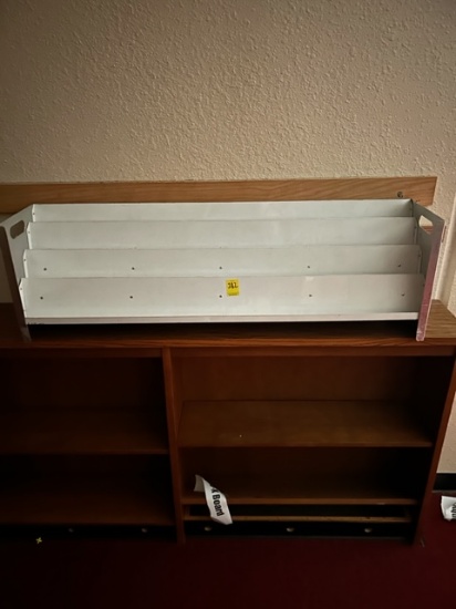 ALUMINUM/METAL DISPLAY