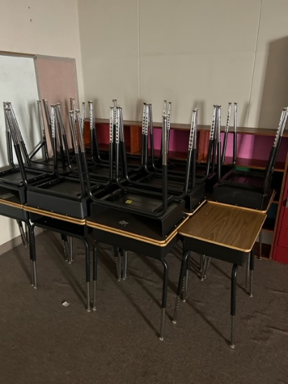 STUDENT DESKS