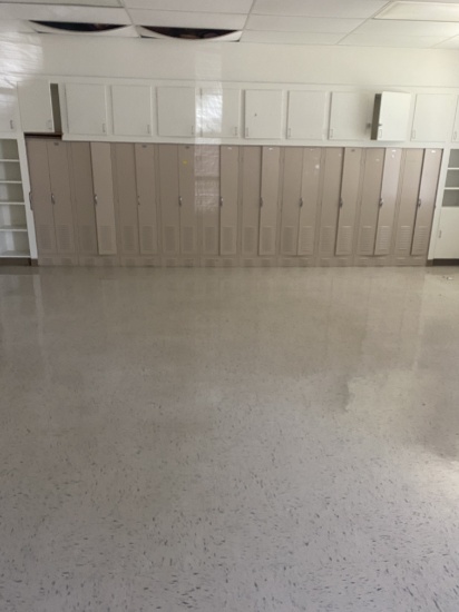 METAL LOCKERS