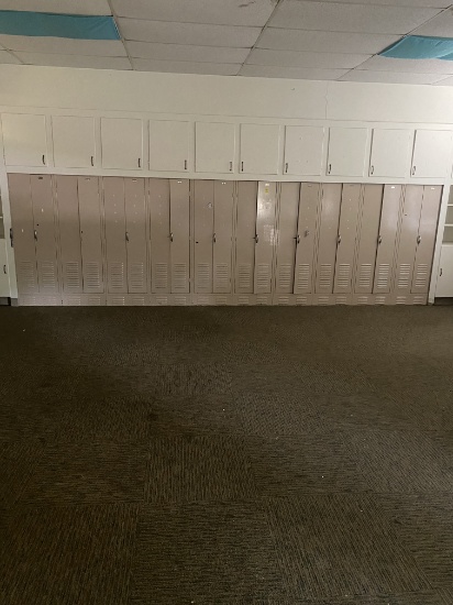 METAL LOCKERS