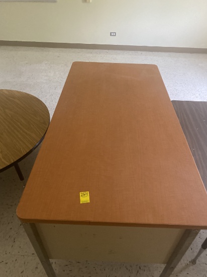 TABLES & DESK