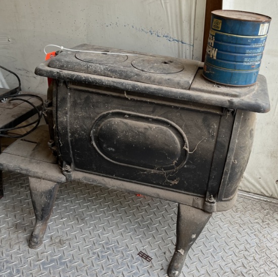 CAST IRON STOVE