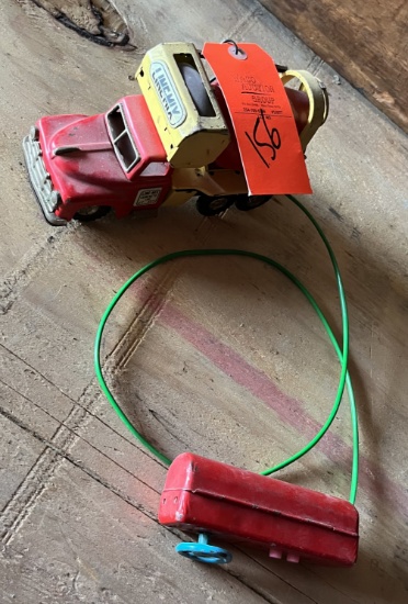 LINE MAR TOYS CONCRETE TRUCK