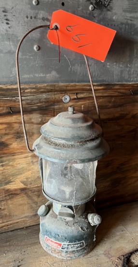 COLEMAN CAMPING LANTERN