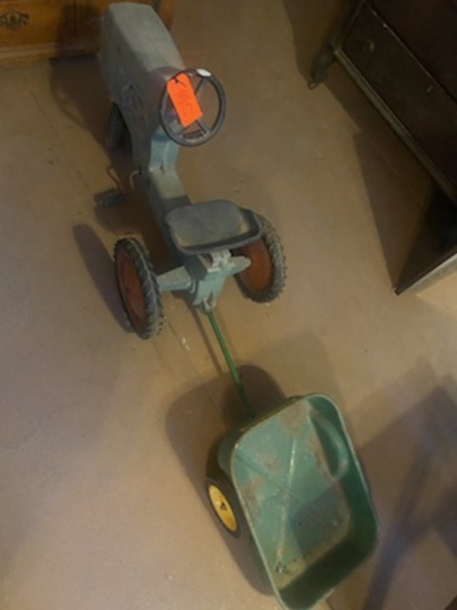 OLD JD PEDAL TRACTOR W CART