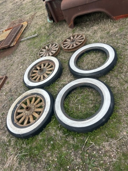 STUDEBAKER WOODSPOKE WHEELS/TIRES
