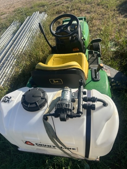 JD LX255 RIDING LAWN TRACTOR WITH SPRAYER ATTACHED