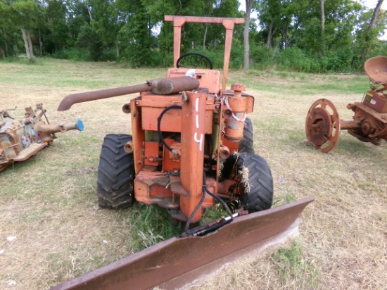 Ditchwitch R40a Trencher