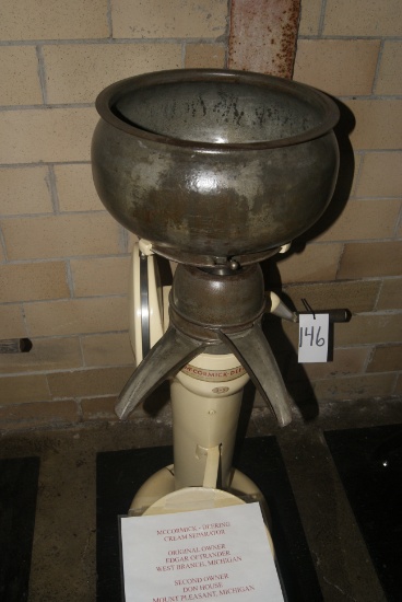 MCCORMICK -DEERING CREAM SEPARATOR