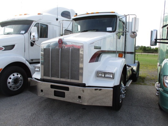 2013 KENWORTH T800 Conventional