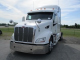 2013 PETERBILT 587 Conventional