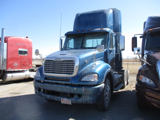 2011 FREIGHTLINER CL12064ST Columbia Glider Kit