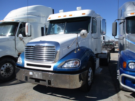 2007 FREIGHTLINER CL12064ST Columbia Conventional