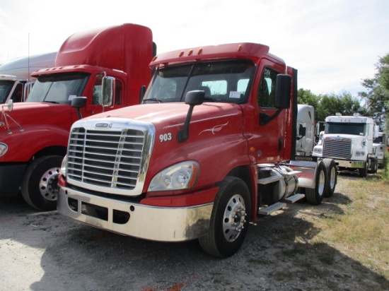 2017 FREIGHTLINER CA12564ST Cascadia Conventional